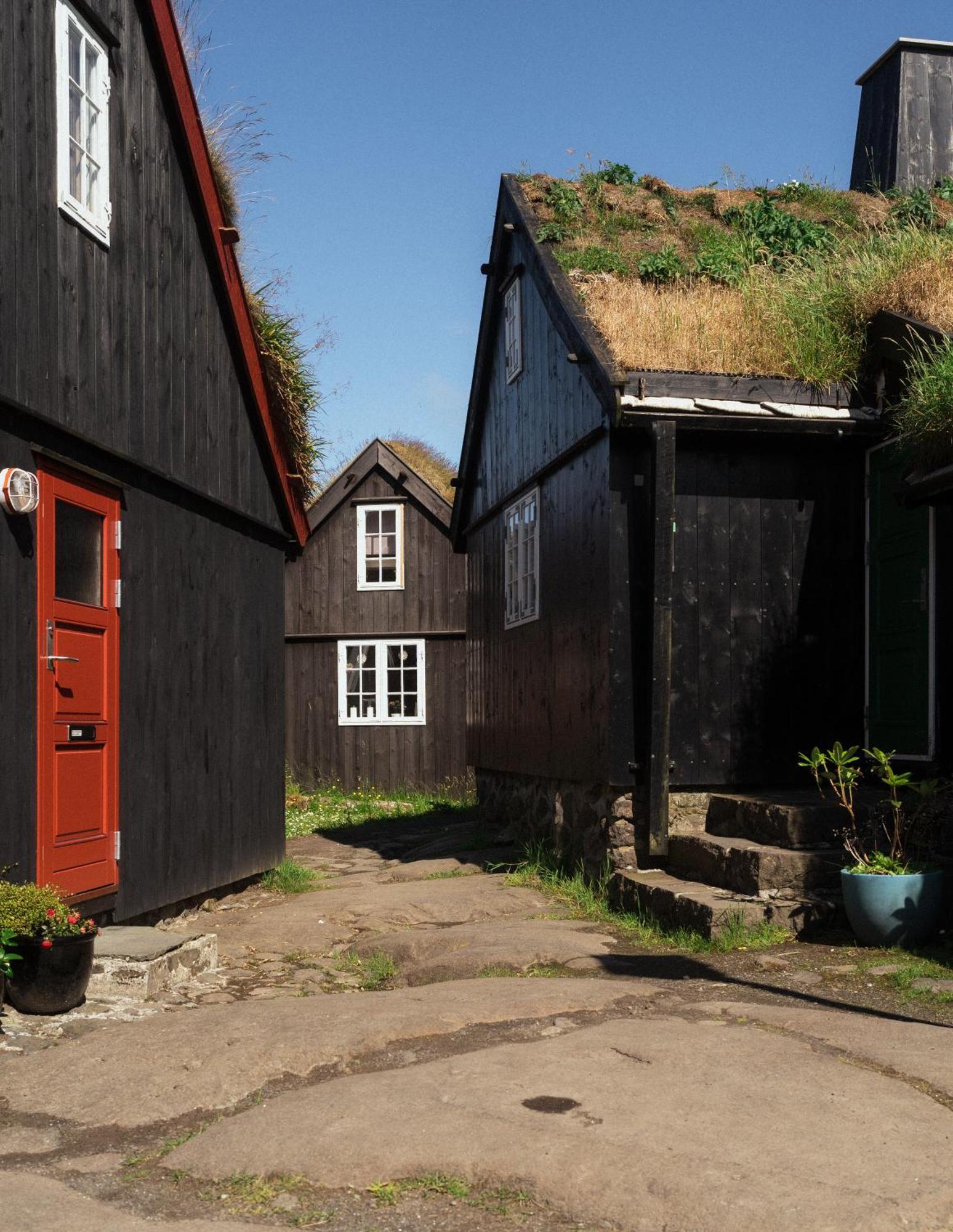 Torsgota Guesthouse - In The Heart Of Tórshavn Exteriör bild